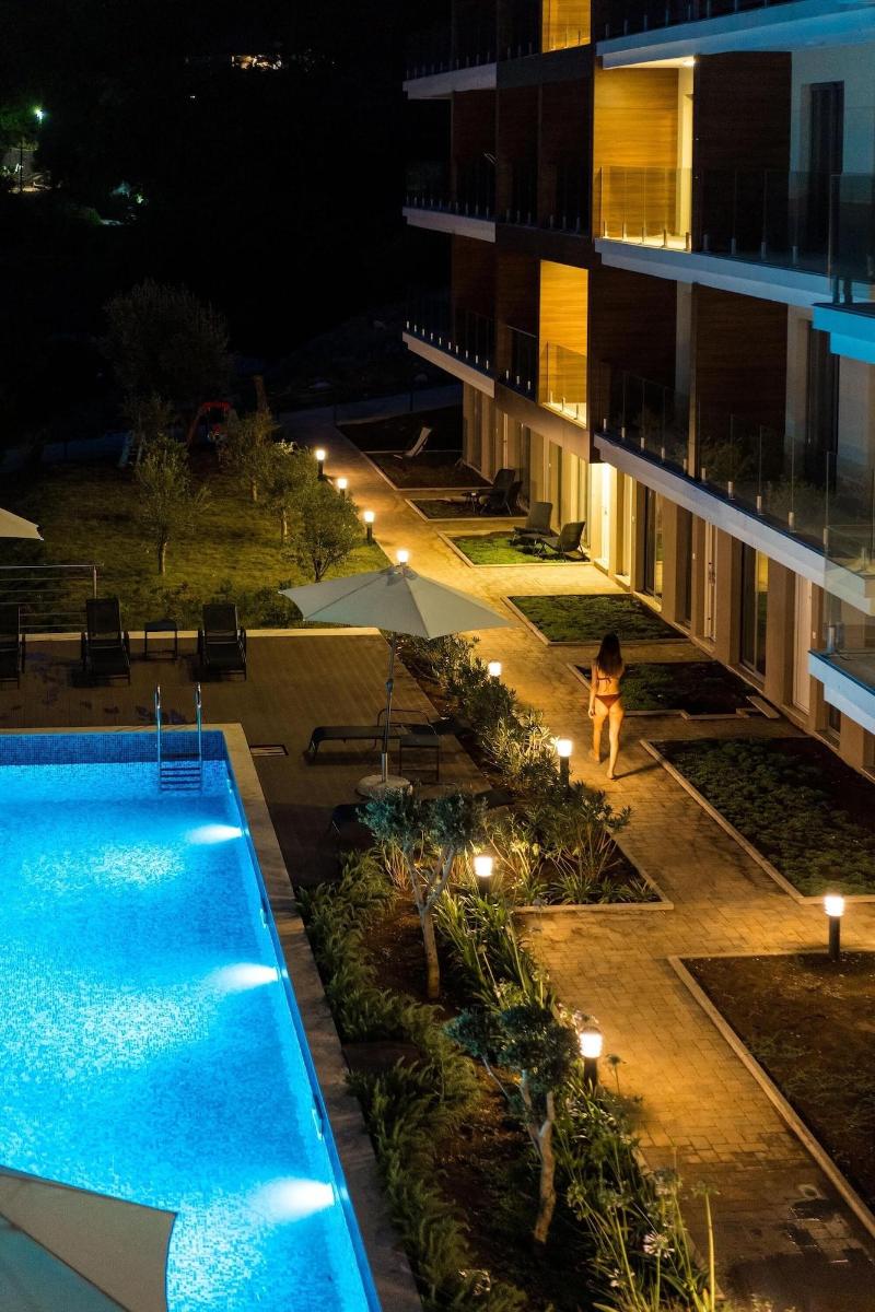 cheap resort hotels to Spend holiday with family