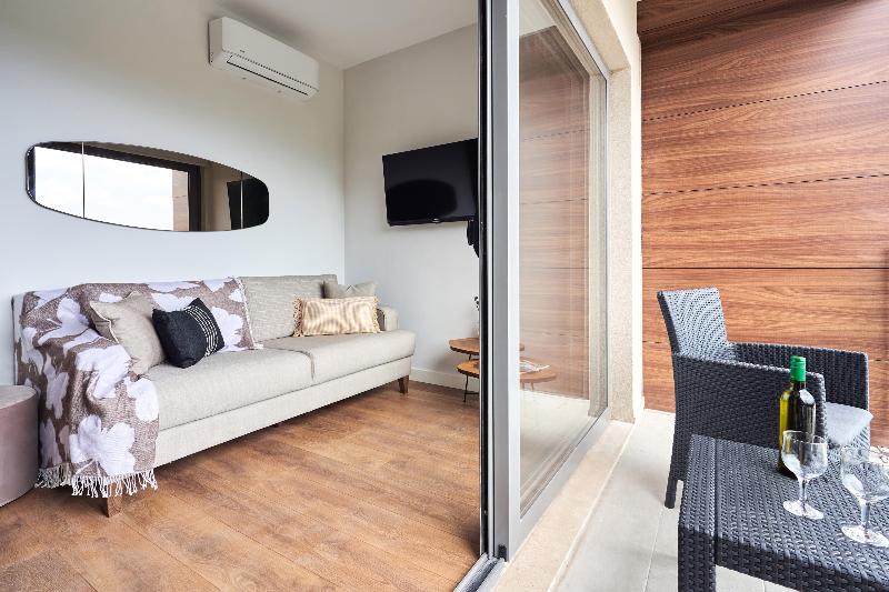 cheap resort hotels  to Spend holiday with family