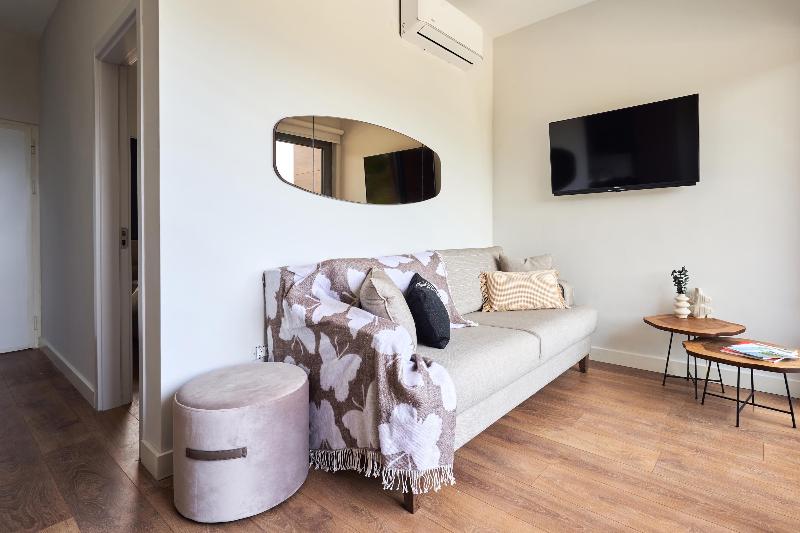 cheap resort hotels  to Spend holiday with family