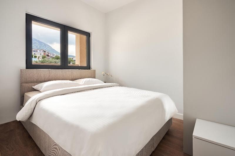 cheap resort hotels  to Spend holiday with family