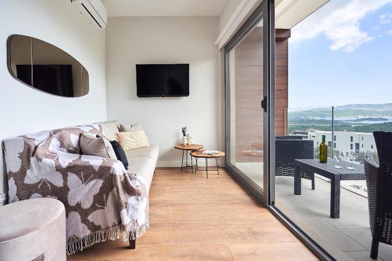 cheap resort hotels  to Spend holiday with family