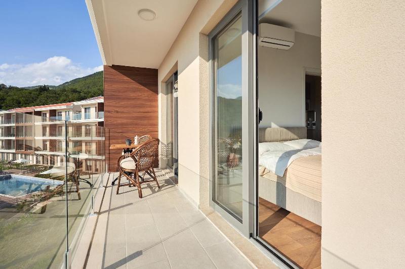 cheap resort hotels  to Spend holiday with family