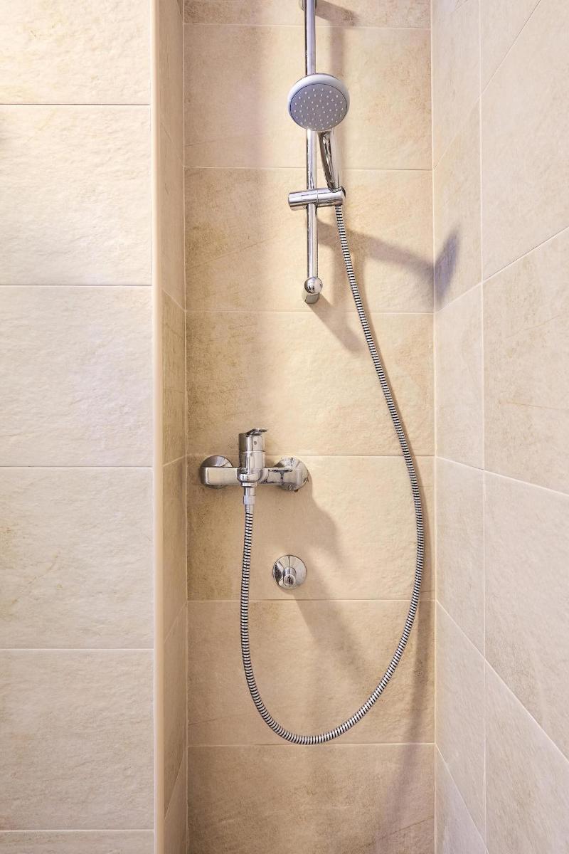 cheap resort hotels  to Spend holiday with family