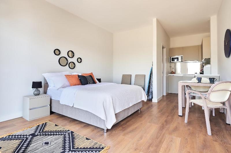 cheap resort hotels  to Spend holiday with family