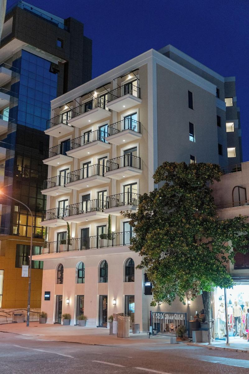 cheap resort hotels  to Spend holiday with family