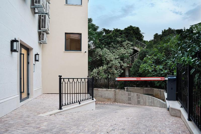 cheap resort hotels  to Spend holiday with family