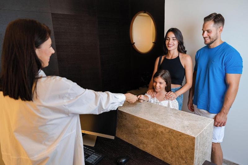 cheap resort hotels  to Spend holiday with family