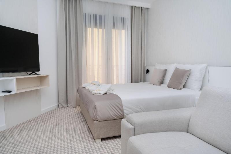 cheap resort hotels  to Spend holiday with family