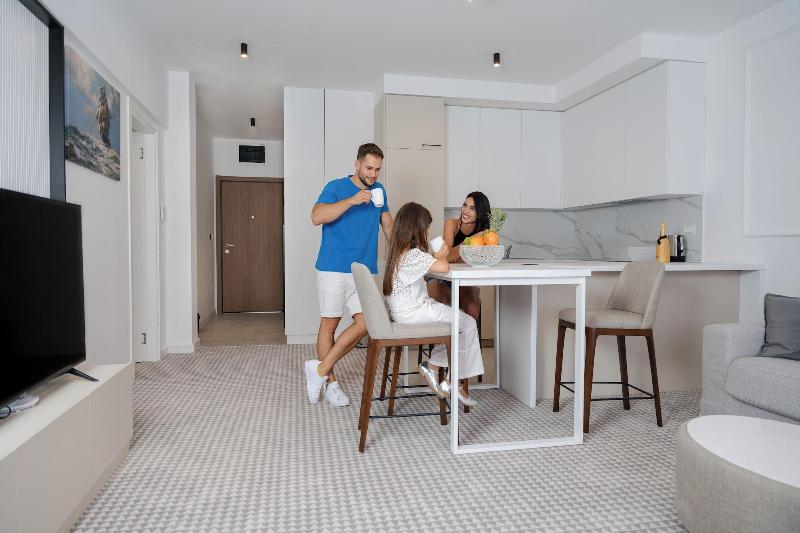 cheap resort hotels  to Spend holiday with family