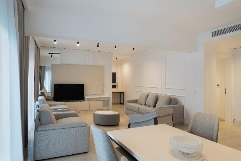 cheap resort hotels  to Spend holiday with family