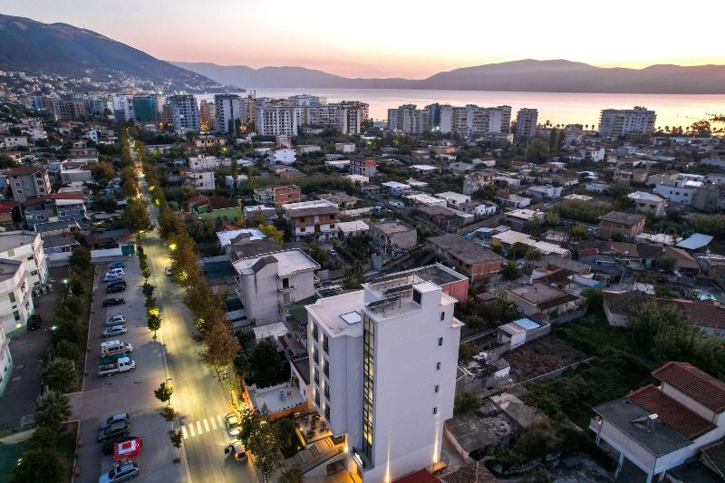 cheap resort hotels  to Spend holiday with family