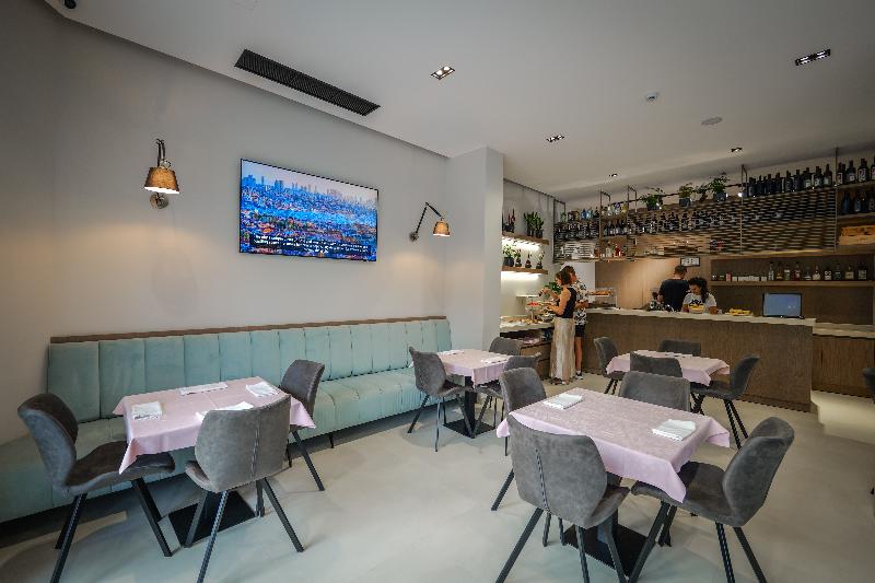 cheap resort hotels  to Spend holiday with family