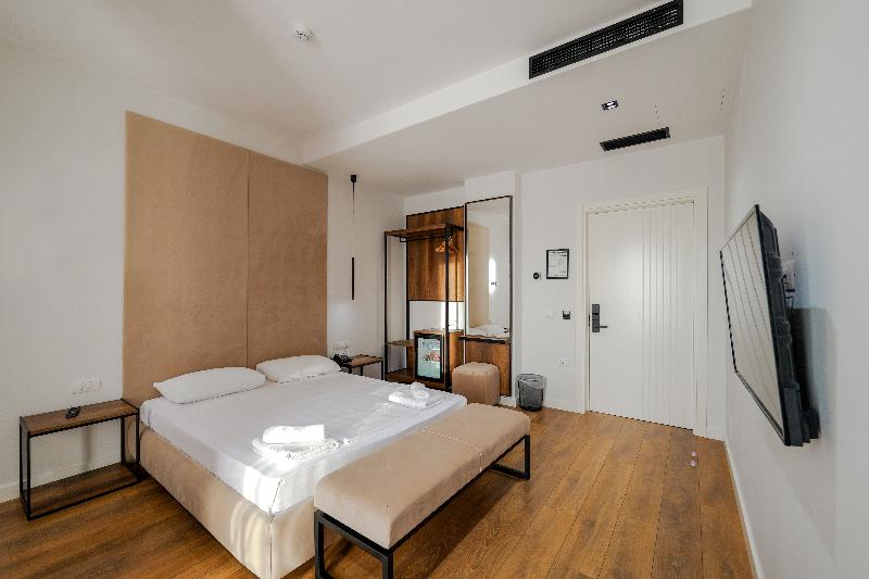 cheap resort hotels  to Spend holiday with family