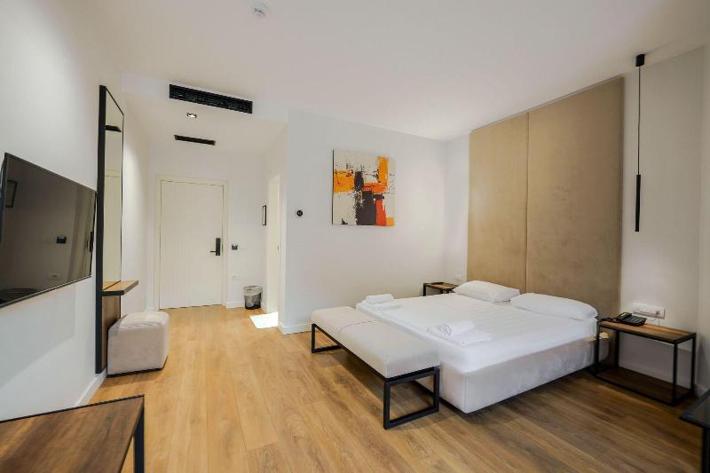 cheap resort hotels  to Spend holiday with family