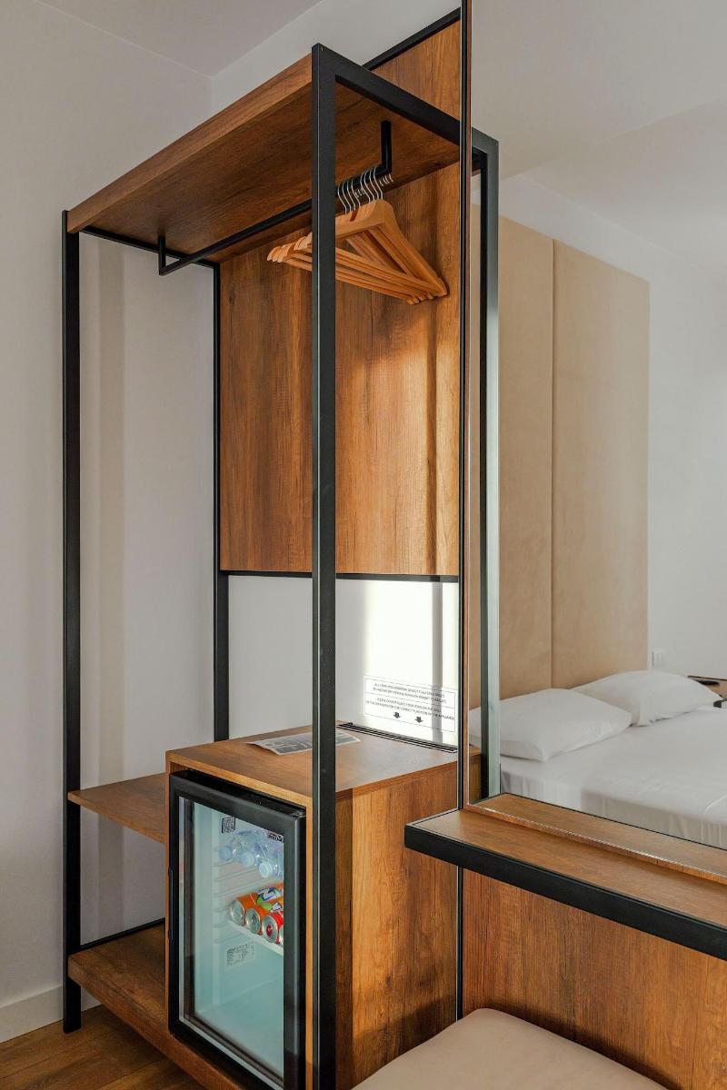 cheap resort hotels  to Spend holiday with family