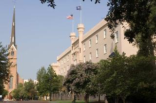 General view
 di Embassy Suites Charleston