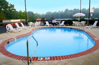 Sports and Entertainment
 di Hampton Inn Hot Springs 