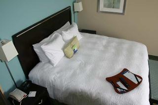 Room
 di Hampton Inn & Suites Crawfordsville