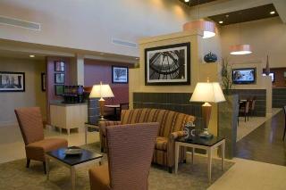 Lobby
 di Hampton Inn & Suites Madison West