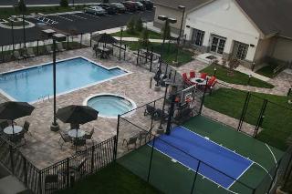 Sports and Entertainment
 di Homewood Suites by Hilton Leesburg 