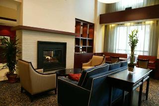Lobby
 di Hampton Inn and Suites by Hilton Laval