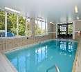 Pool
 di Econo Lodge & Suites