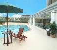 Pool
 di Rosedale Hotel & Suites
