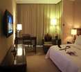 Room
 di Rosedale Hotel & Suites