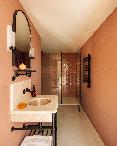 Room SUI.TR