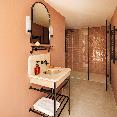 Room SUI.TR