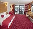 Room
Room
di Doubletree by Hilton Milton Keynes