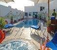 Pool
Pool
di Al Jawhara Hotel Apartments