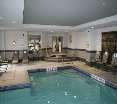 Pool
 di Hampton Inn & Suites by Hilton Hamilton-Brantf