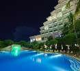 Pool
 di Ana Intercontinental Manza Beach Resort