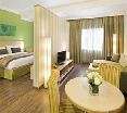 Room
Room
di Corp Executive