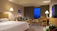 Room
Room
di 85 Sky Tower Hotel