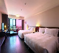 Room
Room
di Fullon Yamay
