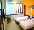 Room
Room
di Ginger Manesar