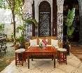 Lobby
Lobby
di Riad Razane