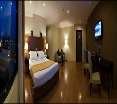 Room
Room
di The Pinnacle Hotel and Suites