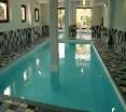 Pool
Pool
di International Hotel