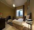 Room
Room
di Governor West Bay Suites & Residences