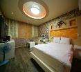 Room
Room
di Goodstay New Grand Hotel