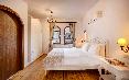 Room SUI.KG