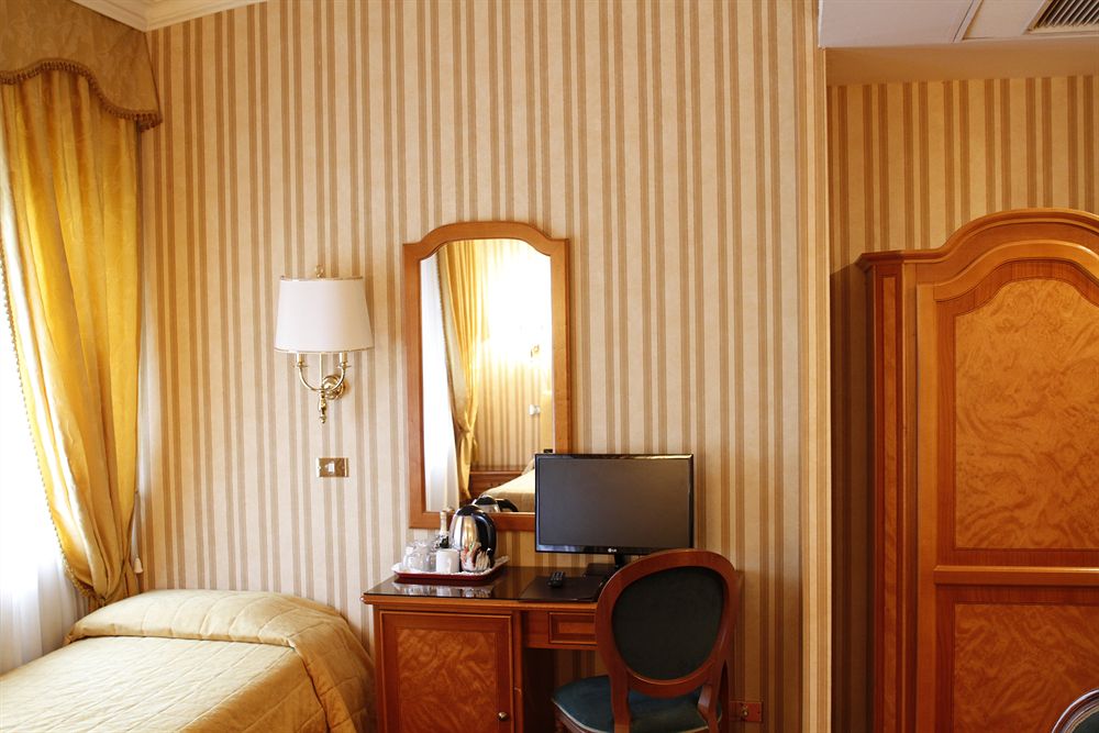 Hotel Viminale - Tap to explore photos