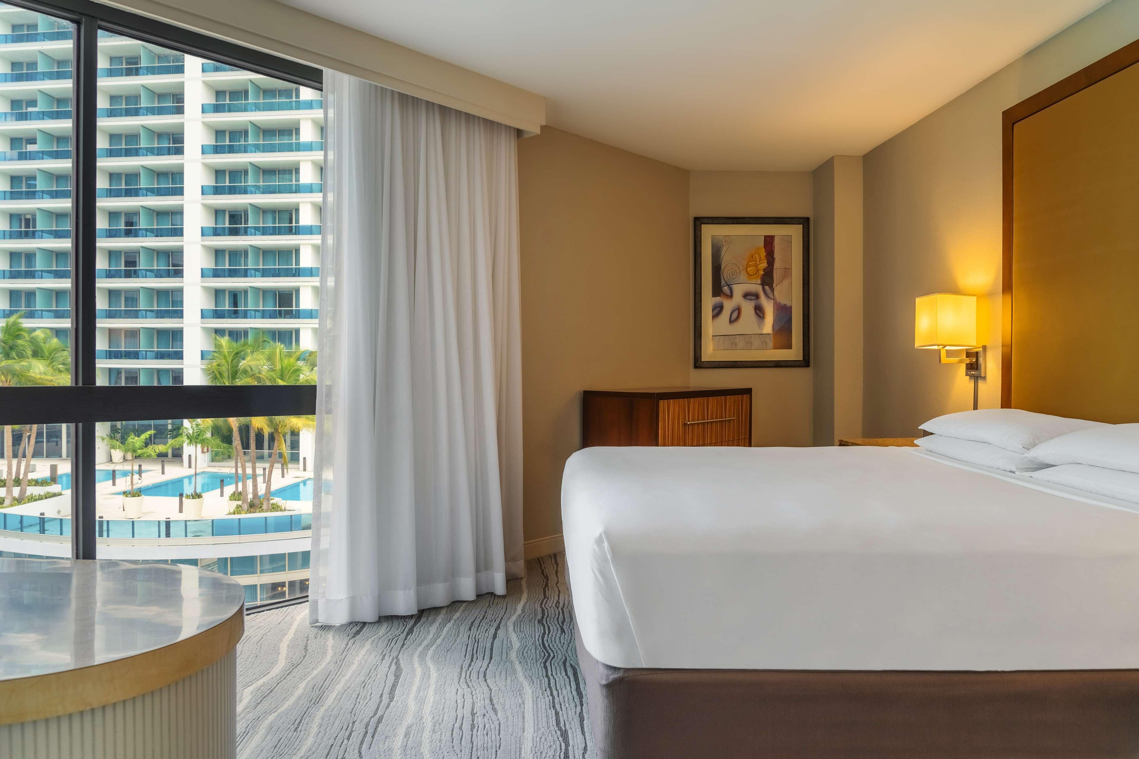 Hyatt Regency Miami - Tap to explore photos