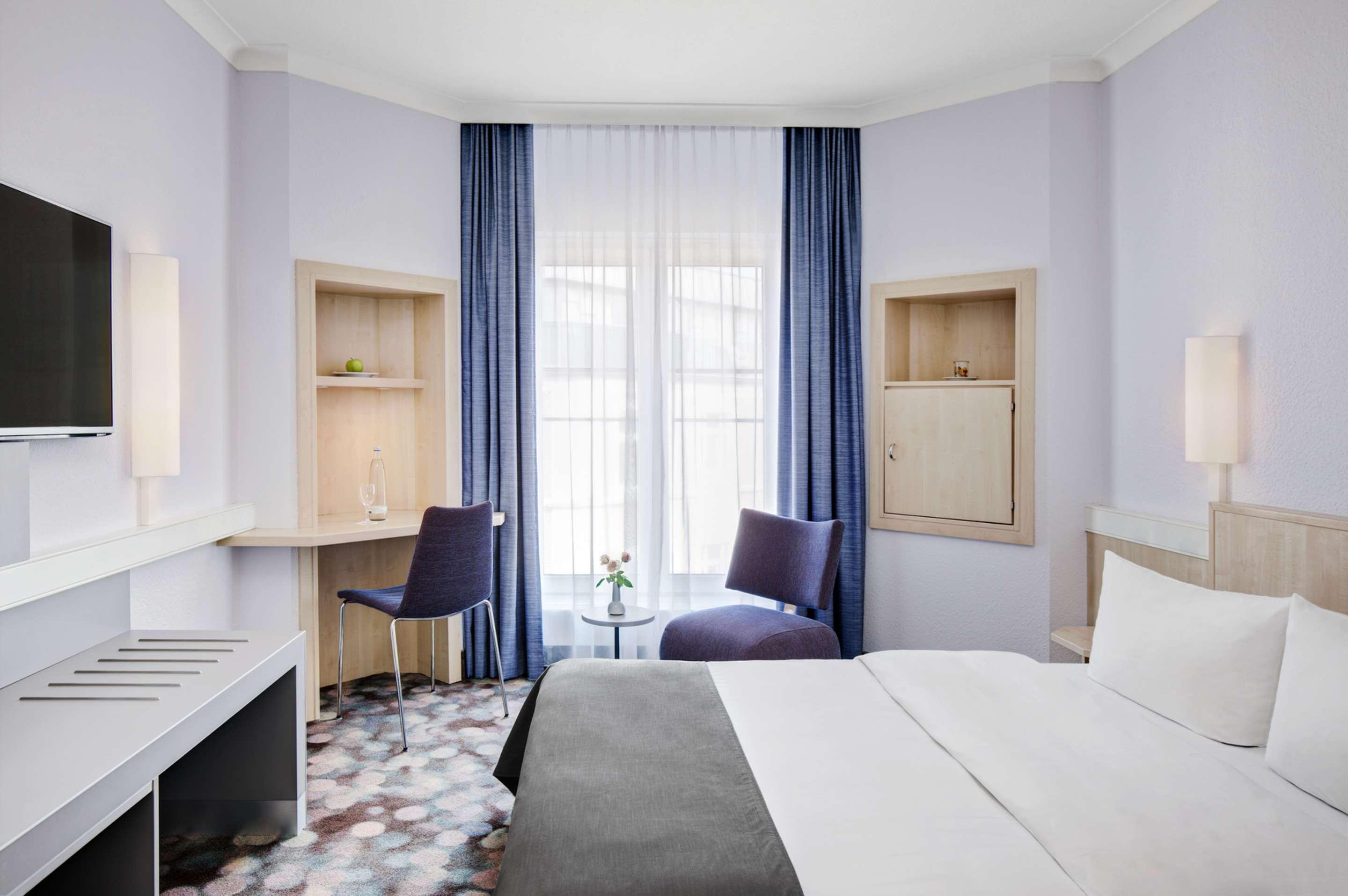 IntercityHotel Rostock - Tap to explore photos