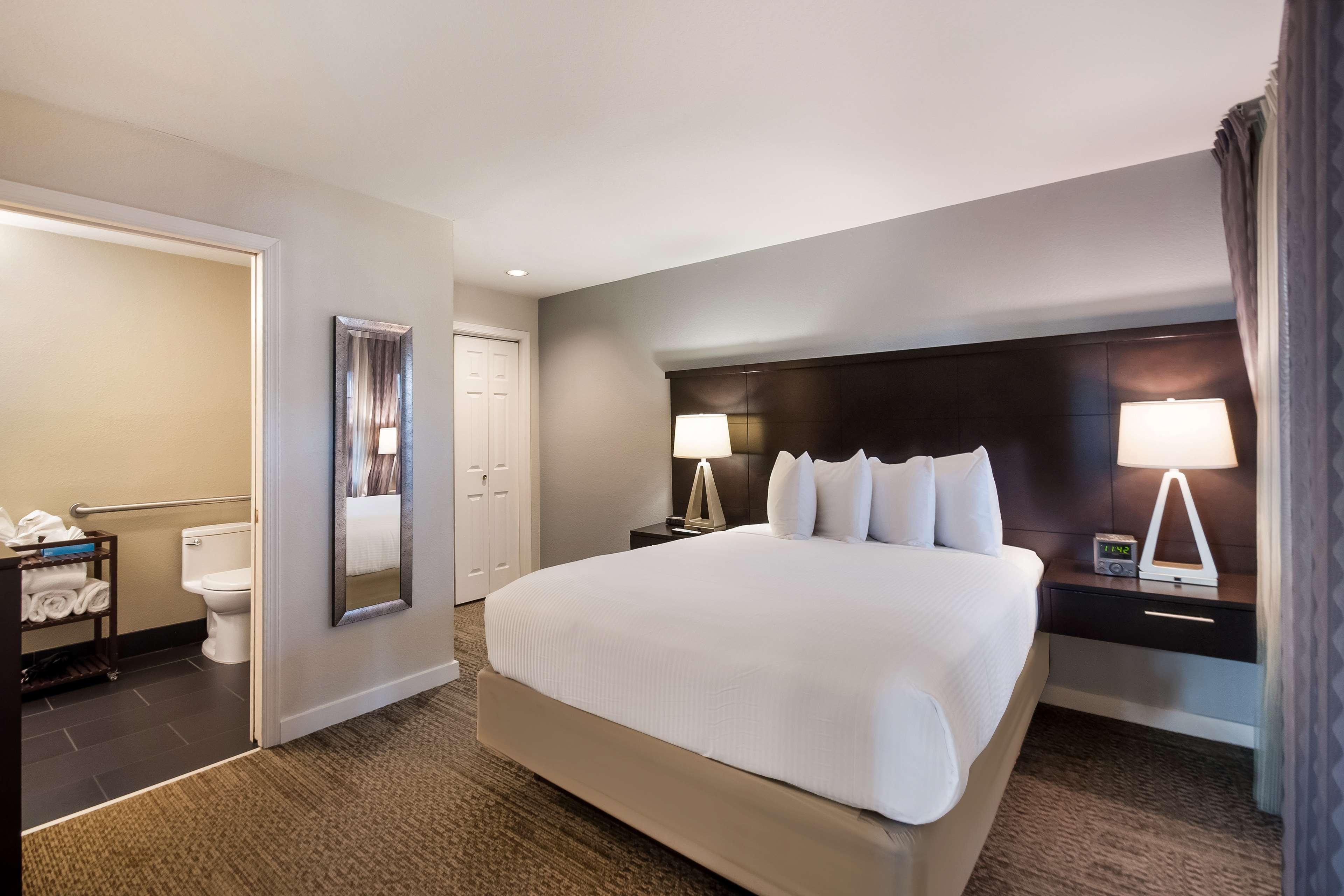 Sonesta ES Suites Dulles Airport - Tap to explore photos