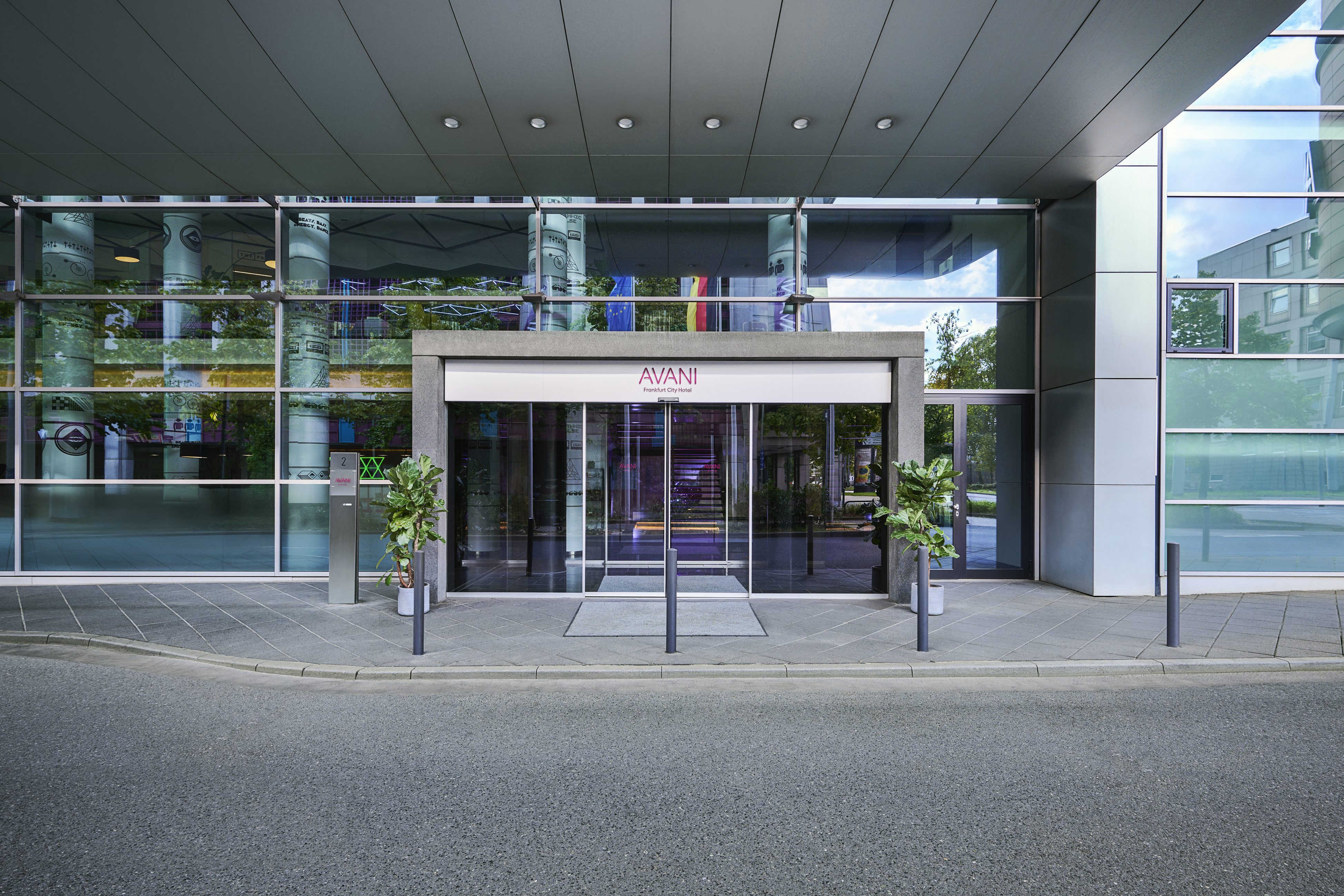 Avani Frankfurt City Hotel (previously NH Collection Frankfurt City) - Tap to explore photos