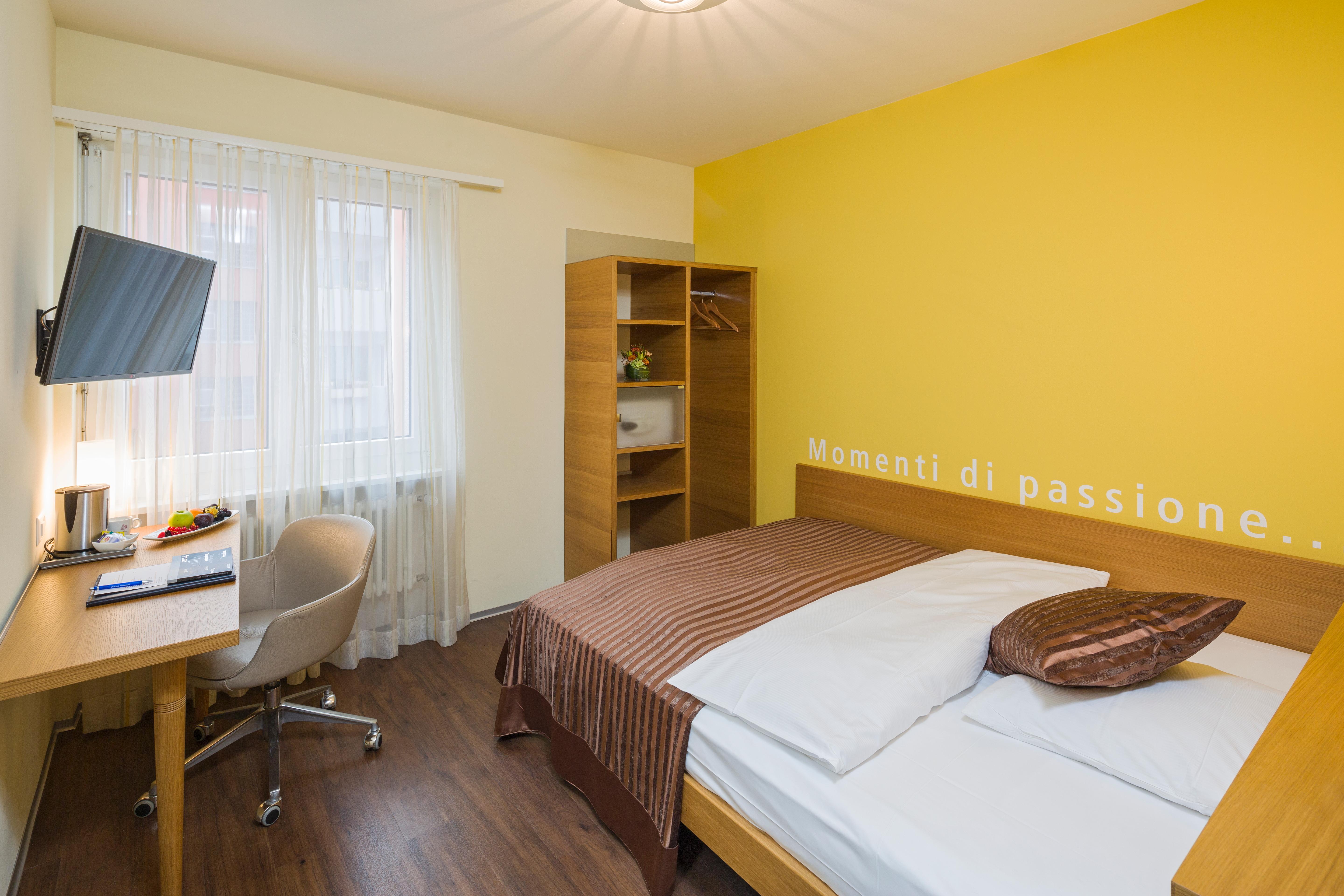 hotel photo